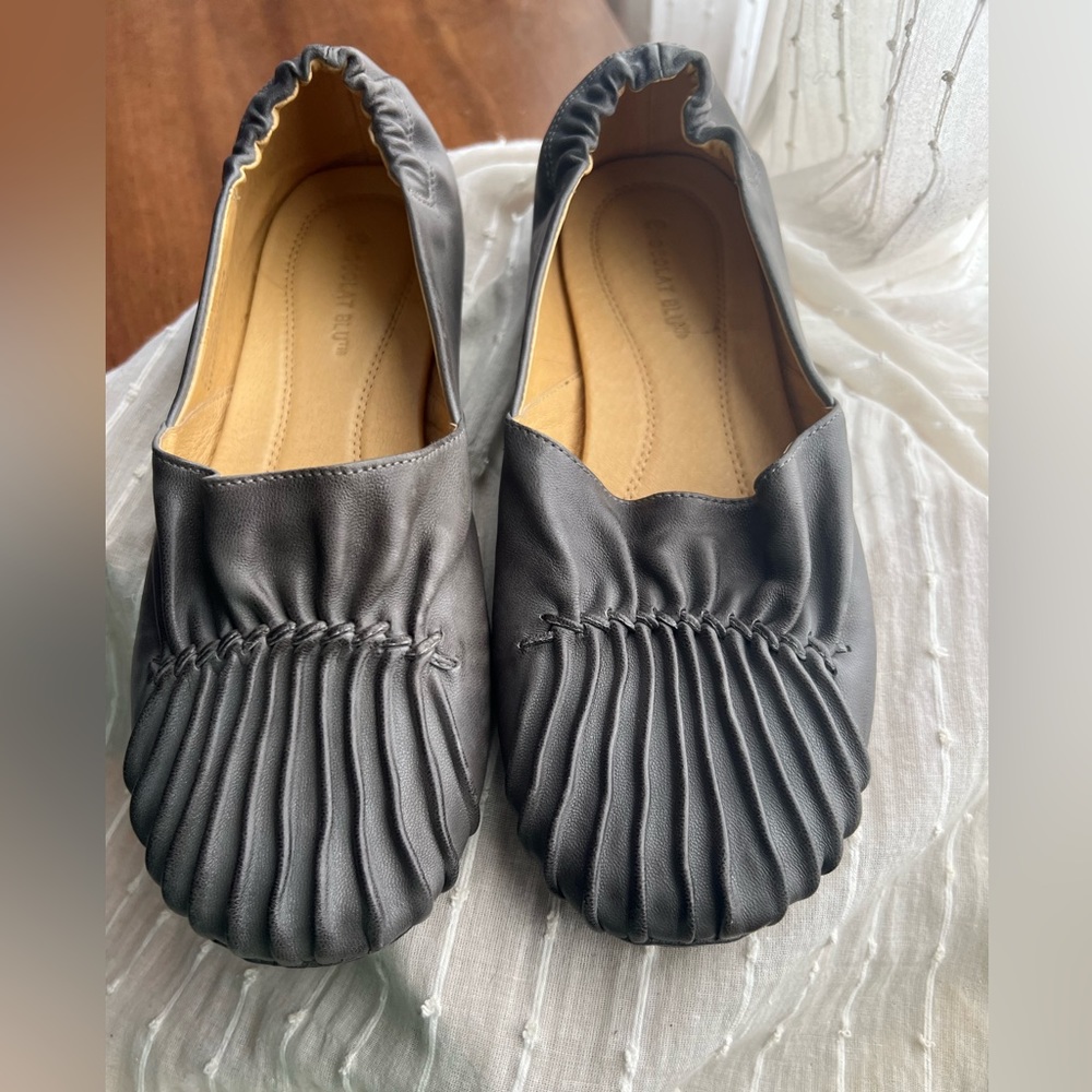 EUC Chocolat Blu Gray slip ons